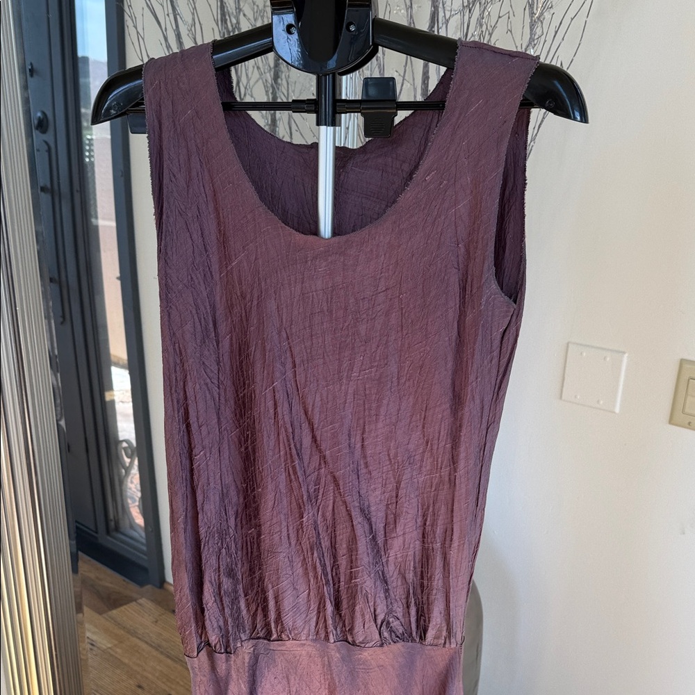 Chic Sleeveless Maxi Dress in Plum - Picture 4 of 9